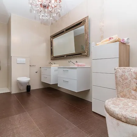 Luxury Radman Apartman *
